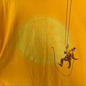 Fullbleed yellow gold graphic tshirt